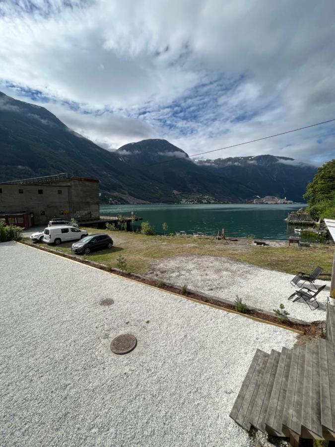 Trolltunga Fjordview Aparthotel Odda Exteriör bild